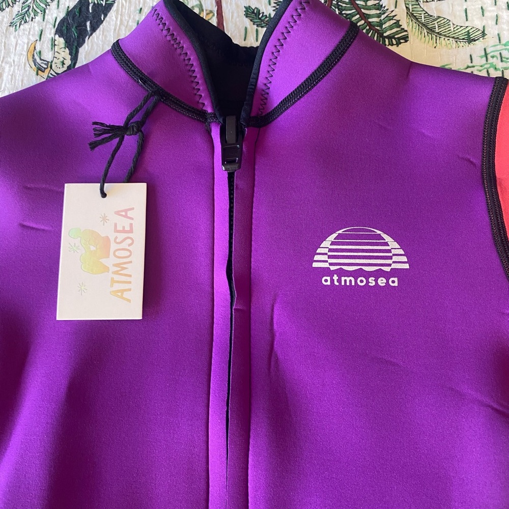 Front Zip Spring suit Splice. NWT - Picture 4 of 7